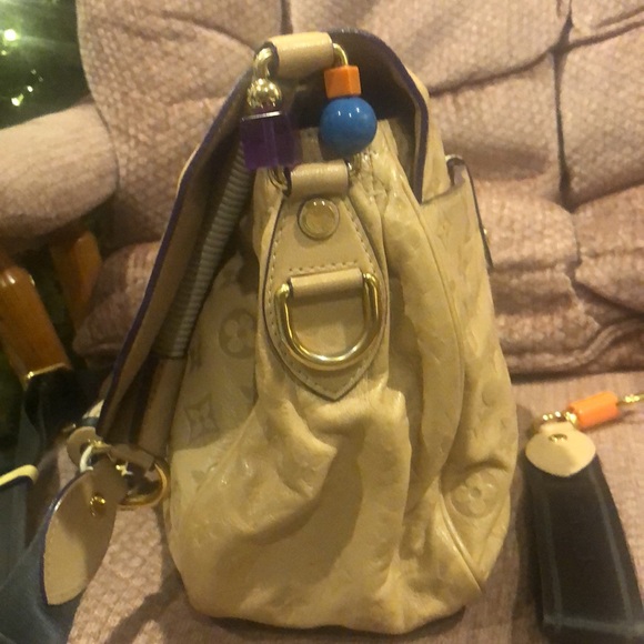 LOUIS VUITTON Underground Limited Edition Messenger bag - Picture 5 of 13